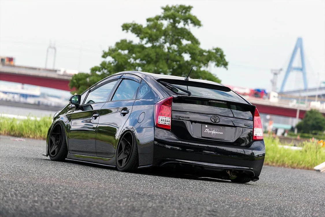 Liberty Walk nation body kit for Toyota Prius 30 latest model