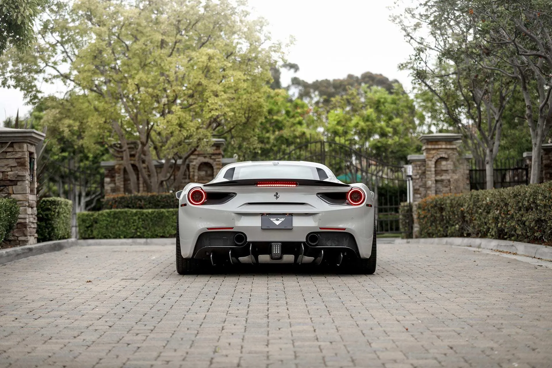 Vorsteiner Nero body kit for Ferrari 488 carbon fiber