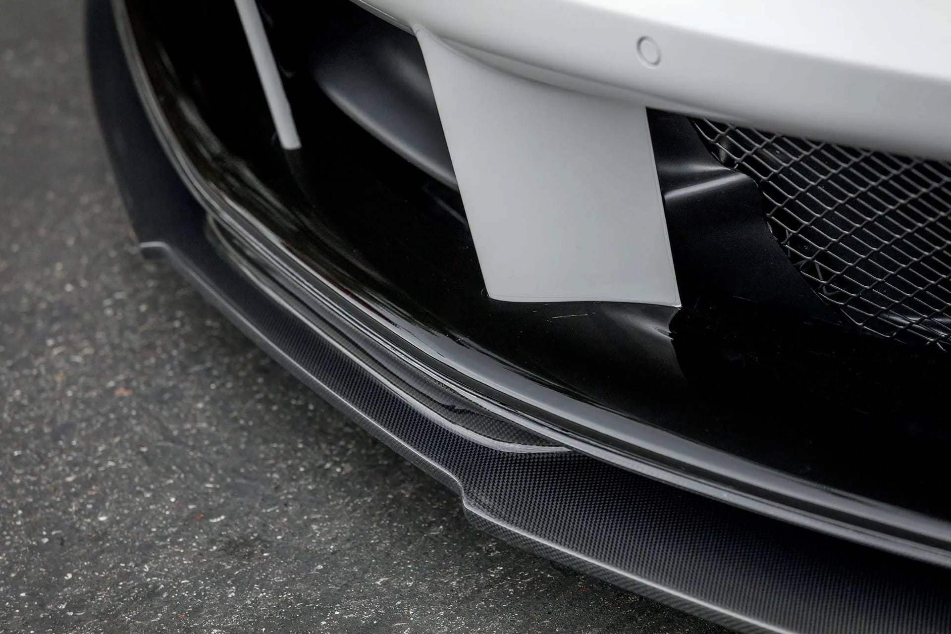 Vorsteiner Nero body kit for Ferrari 488 latest model