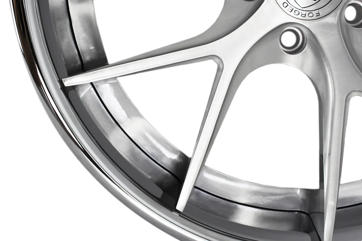 Strasse   SM5R DEEP CONCAVE 3 Piece Forged Wheels