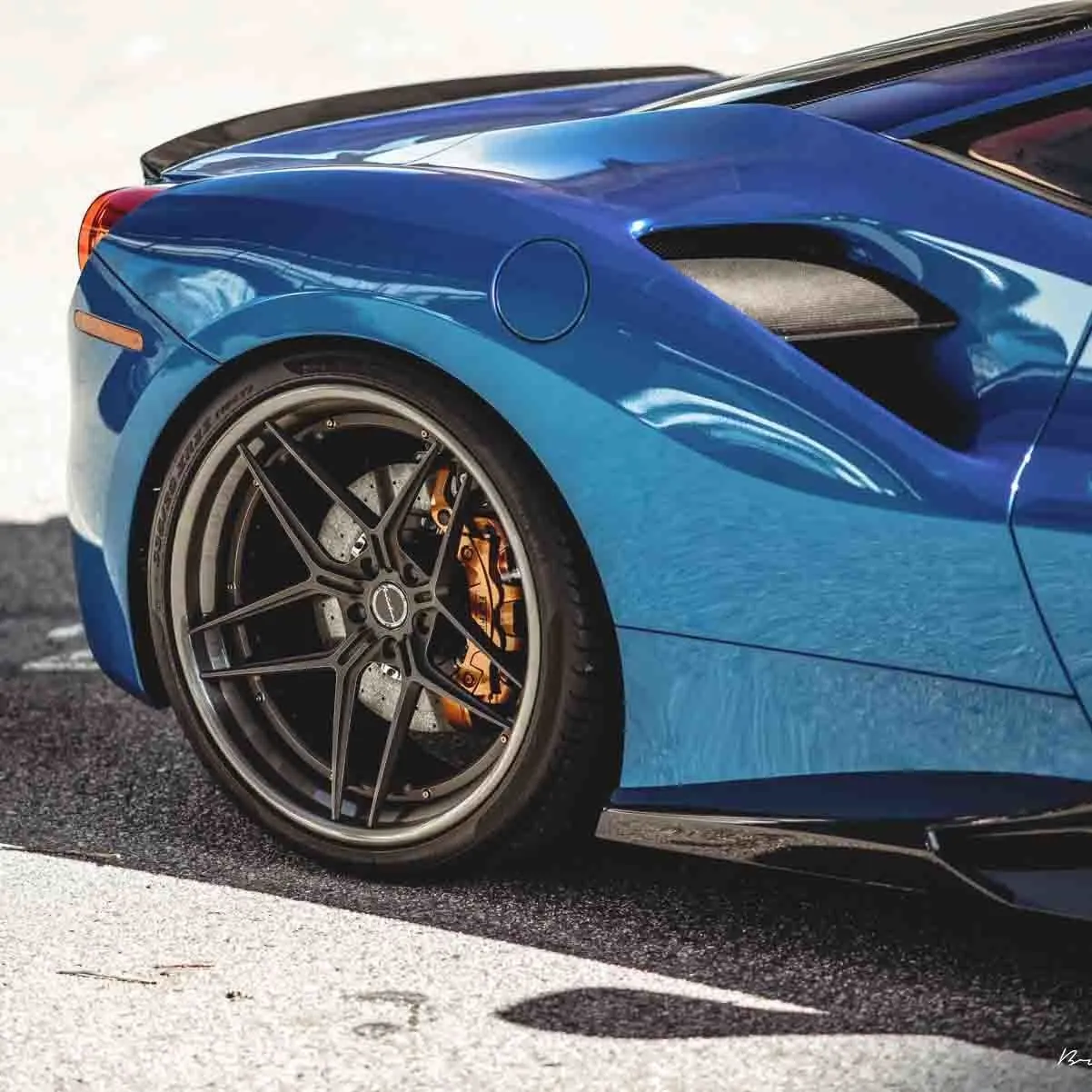 images-products-1-2455-232974743-blue-ferrari-488-gtb-brixton-forged-wr7-targa-series-brushed-smoke-black-wheels-01233.jpg