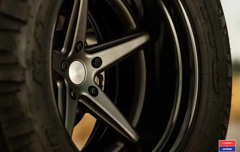 images-products-1-2476-232982956-jeep_wrangler_-_vossen_x_work_vws-3_-_c_vossen_wheels_2016_-_1005.jpg