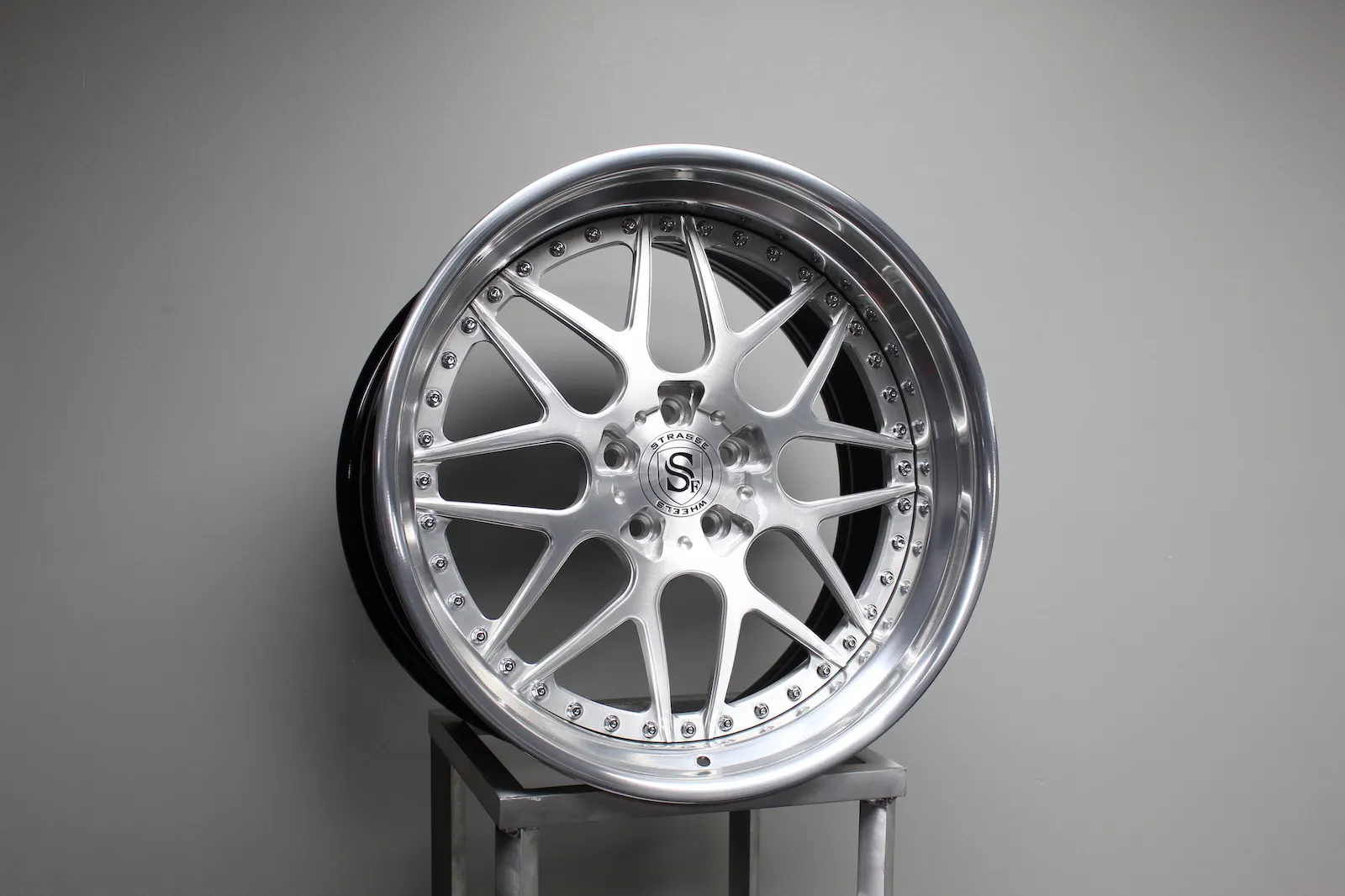 Strasse SV8 PERFORMANCE 3 Piece Forged Wheels