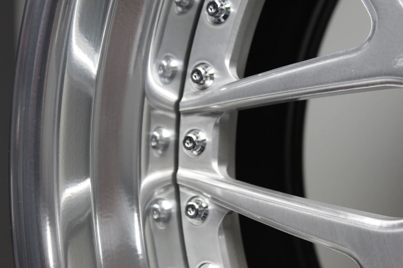 Strasse SV8 PERFORMANCE 3 Piece Forged Wheels