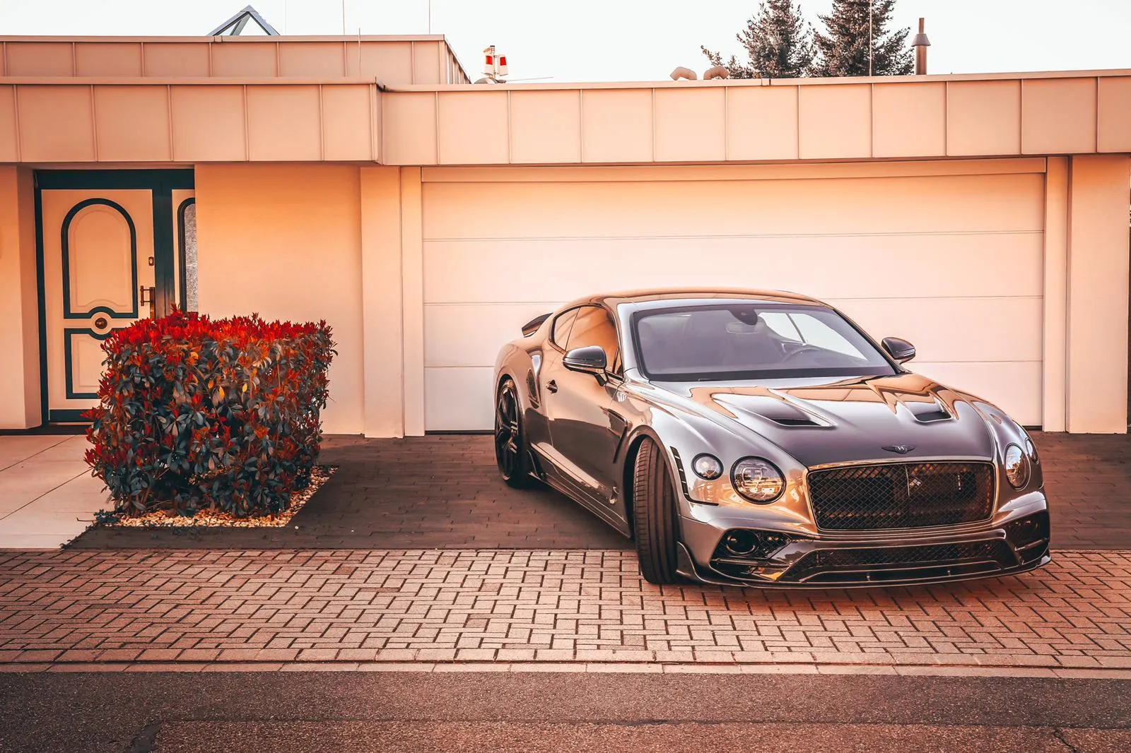 Check price and buy Keyvany Carbon Fiber Body kit set for Bentley Continental GT