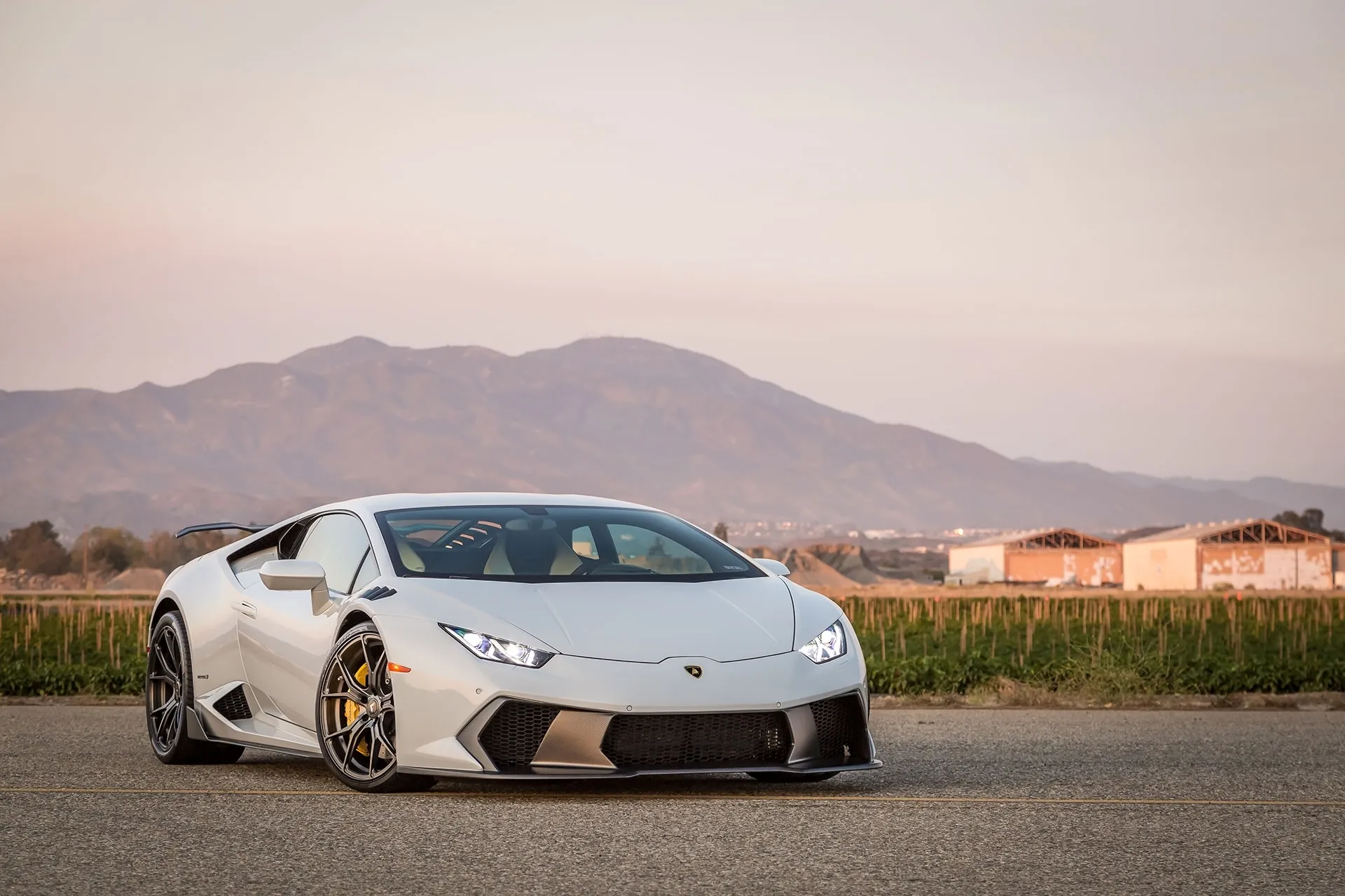 Vorsteiner Nero body kit for Lamborghini Huracan Novara