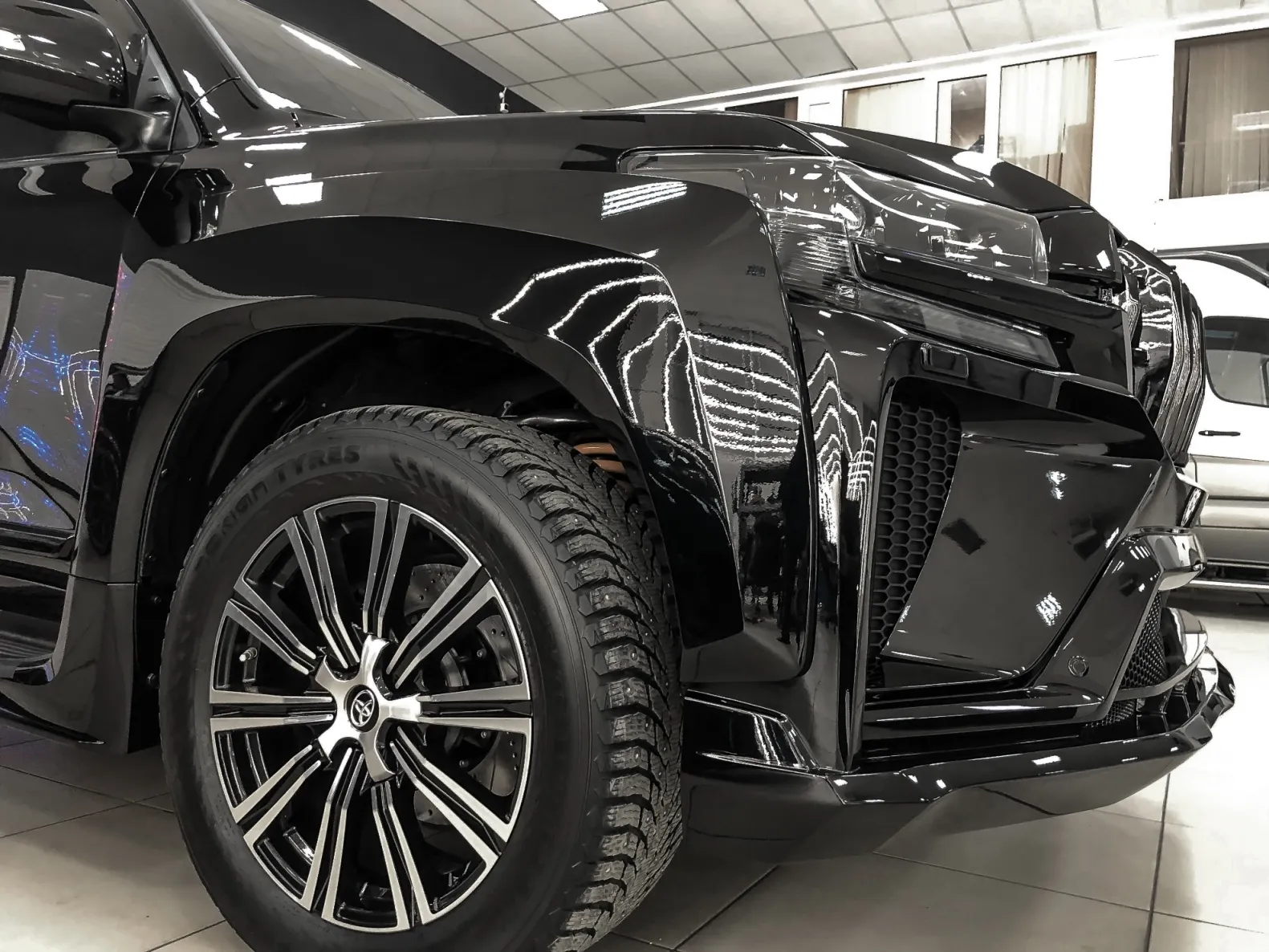 Check our price and buy SCL Performance body kit for Toyota Land Cruiser 200 Hakama