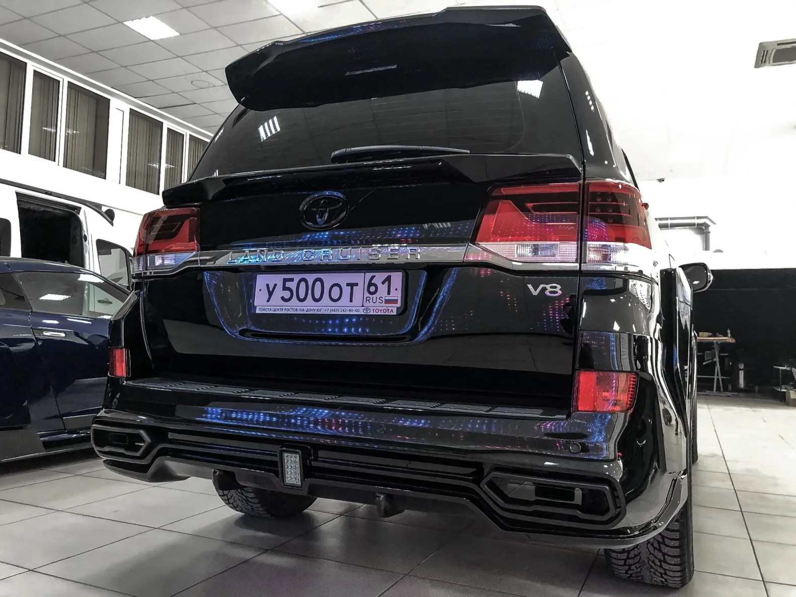 Check our price and buy SCL Performance body kit for Toyota Land Cruiser 200 Hakama