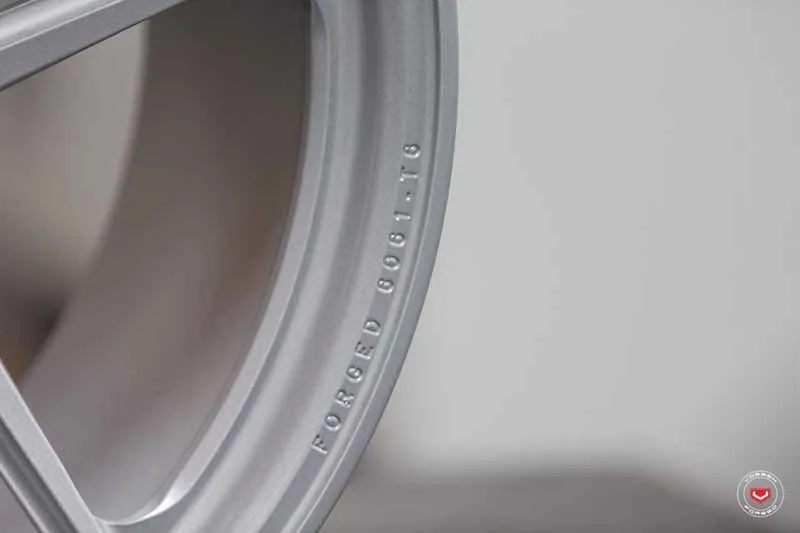 images-products-1-2607-232983087-Vossen-Forged-M-X-Series-ML-X1-Satin-Silver-55085-_-Vossen-Wheels-2018-1002-1047x698.jpg