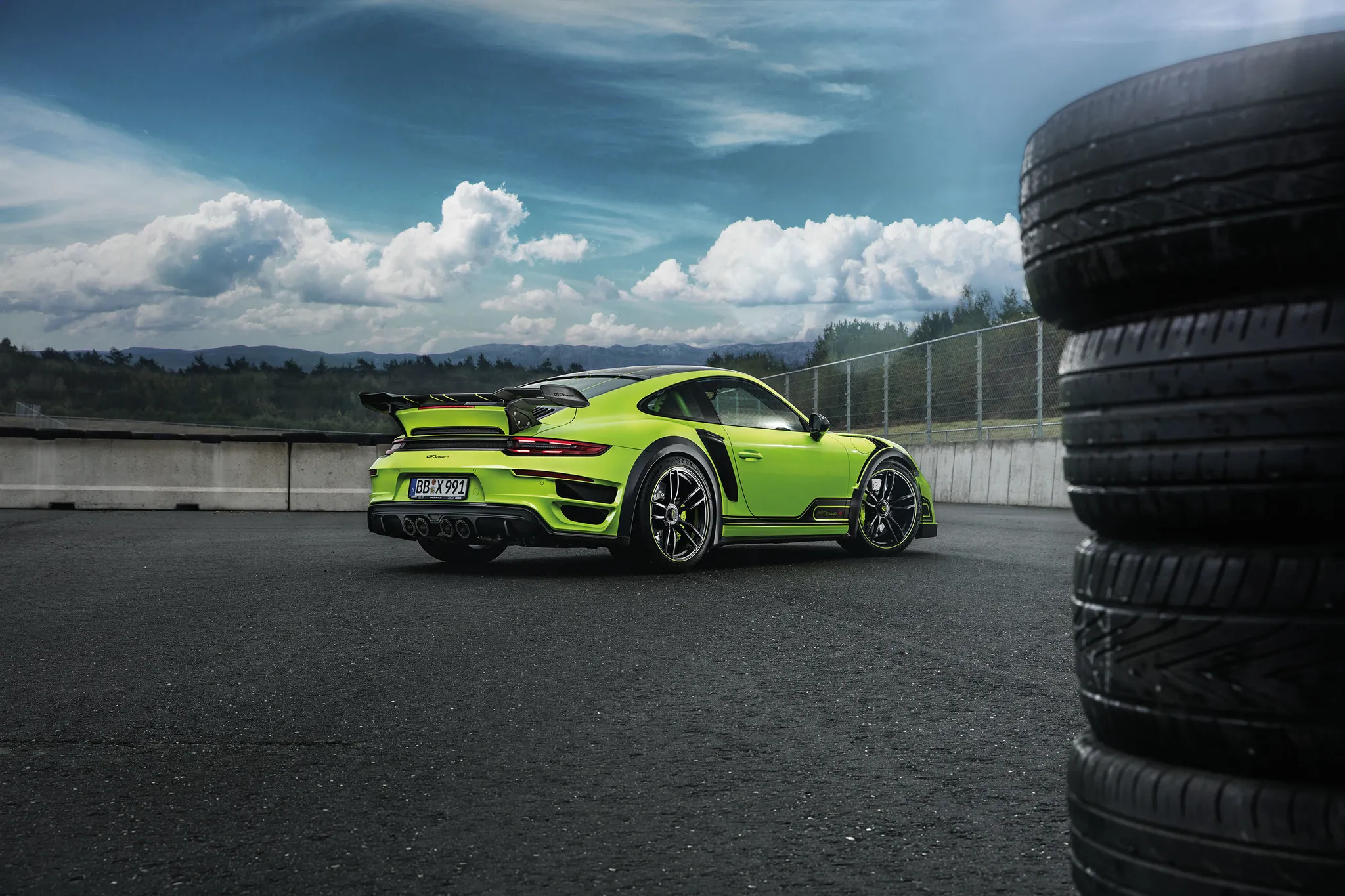 Check our price and buy Techart body kit for Porsche 911 GTstreet R