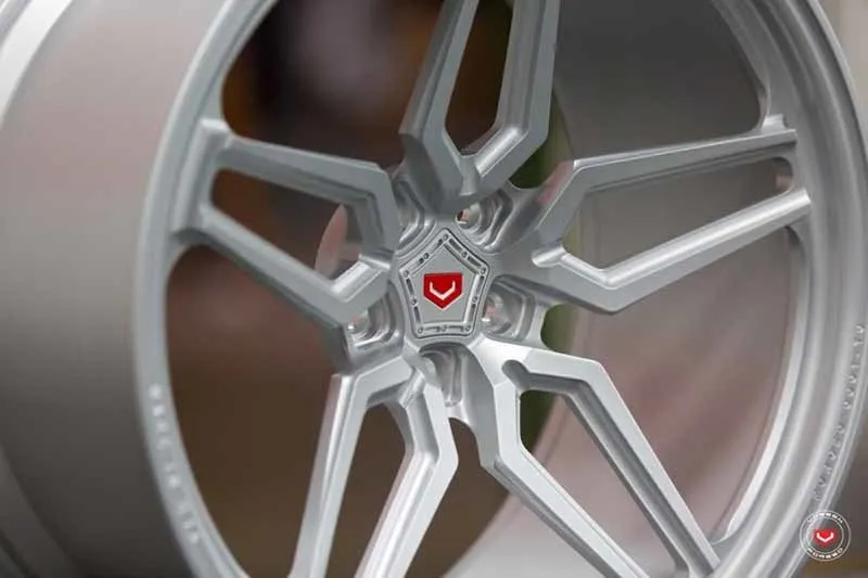 images-products-1-2617-232983097-Vossen-Forged-M-X-Series-ML-X1-Satin-Silver-55085-_-Vossen-Wheels-2018-1006-1047x698.jpg