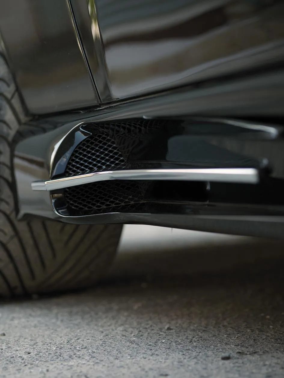Mansory body kit for Aston Martin Vanquish carbon