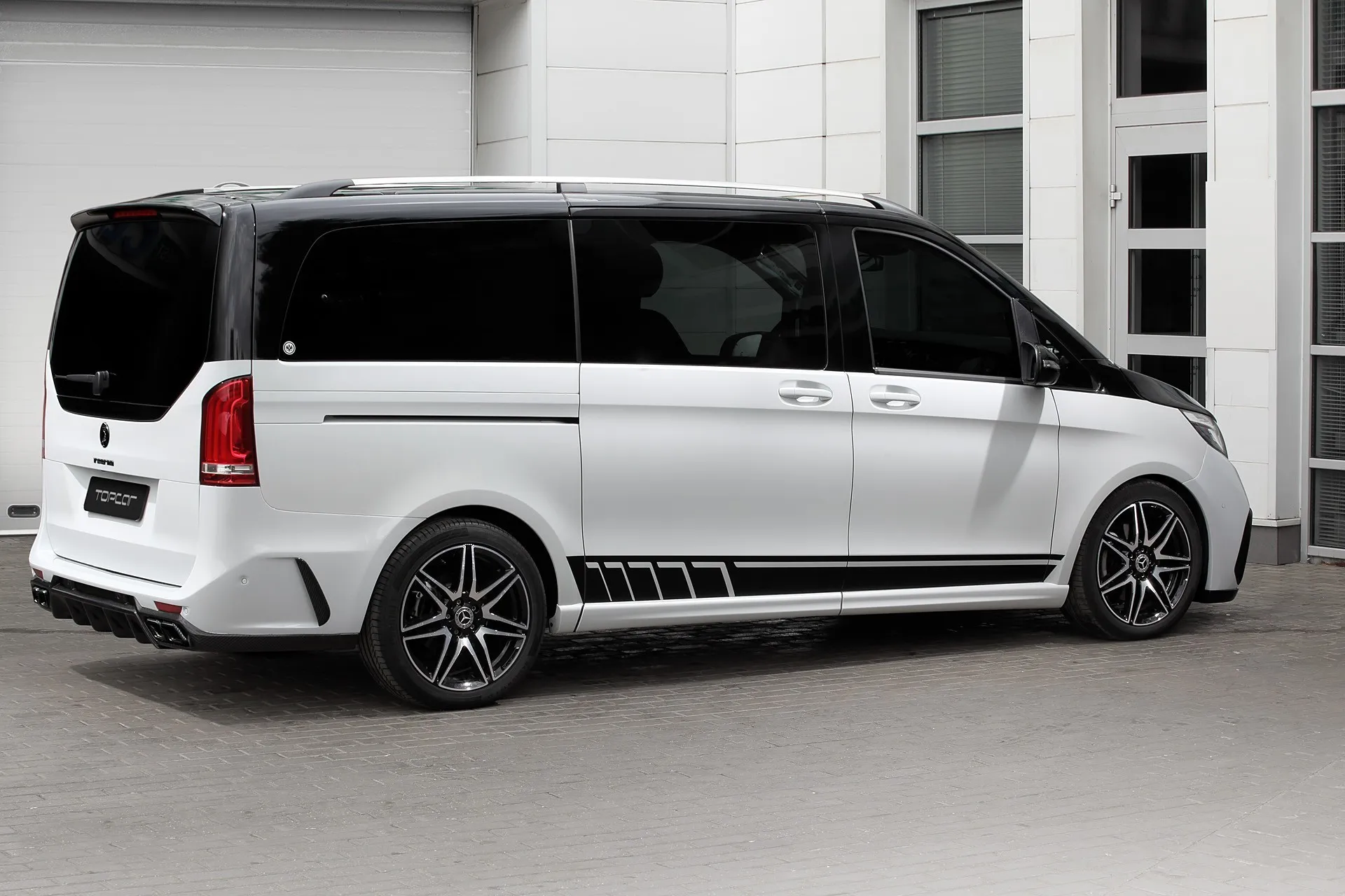 Check our price and buy Topcar Design carbon fiber body kit set for Mercedes V-class