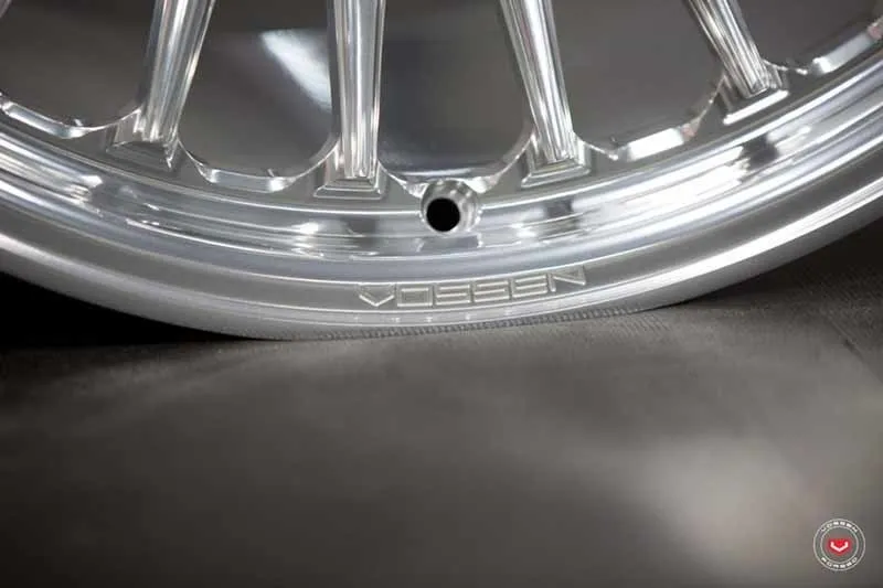 images-products-1-2670-232983150-Vossen-Forged-ML-R1-Wheel-C04-Gloss-Clear-M-R-Series-_-Vossen-Wheels-2018-1001-1047x698.jpg