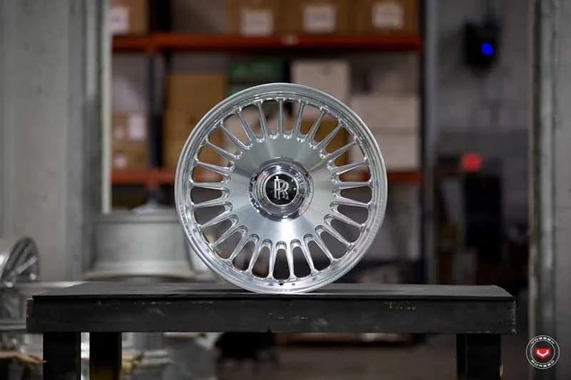 images-products-1-2676-232983156-Vossen-Forged-ML-R1-Wheel-C04-Gloss-Clear-M-R-Series-_-Vossen-Wheels-2018-1005-1047x698.jpg