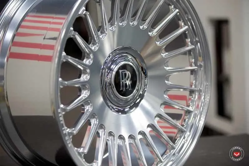 images-products-1-2678-232983158-Vossen-Forged-ML-R1-Wheel-C04-Gloss-Clear-M-R-Series-_-Vossen-Wheels-2018-1007-1047x698.jpg