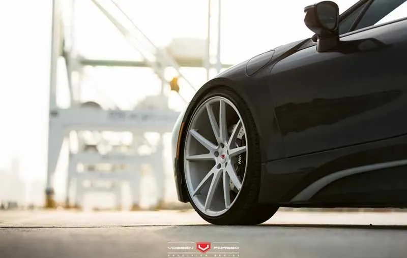 images-products-1-2728-232983208-bmw_i8_vps-301_73e.jpg