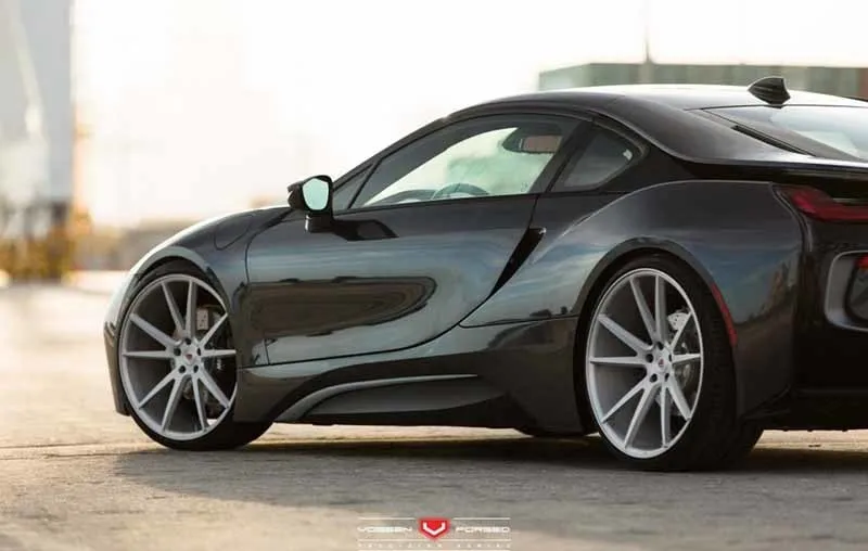 images-products-1-2730-232983210-bmw_i8_vps-301_347.jpg