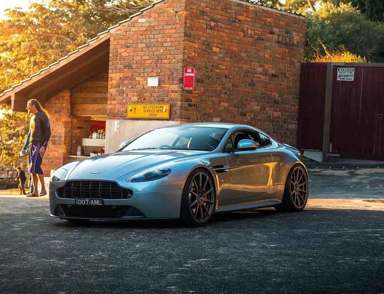 images-products-1-2741-232975029-brixton-forged-aston-martin-vantage-v8-wheels-brixton-forged-r10-ultrasport-1-piece-concave-forg.jpg