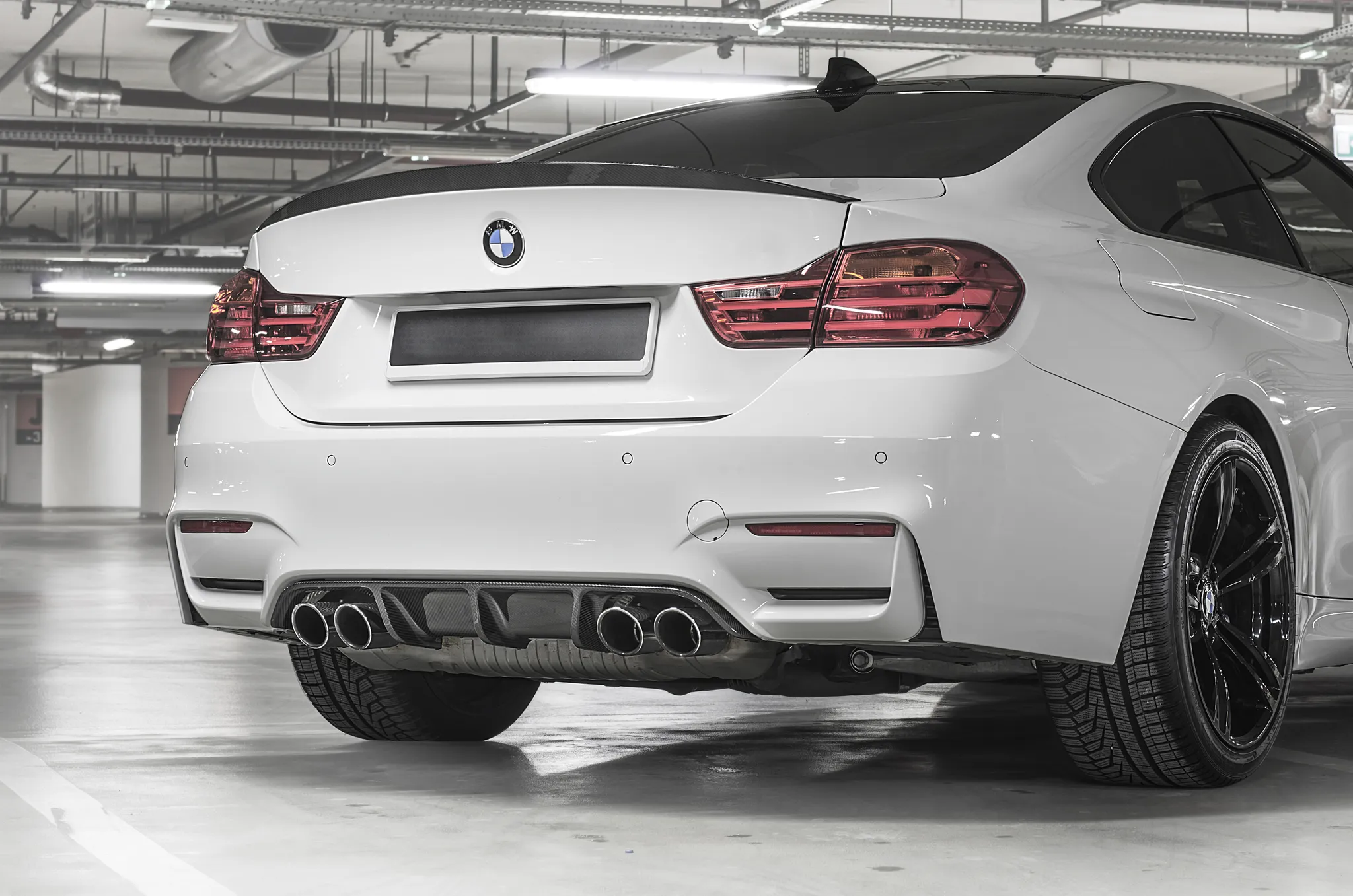Sterckenn Carbon Fiber diffuser for BMW M4 F82 latest model