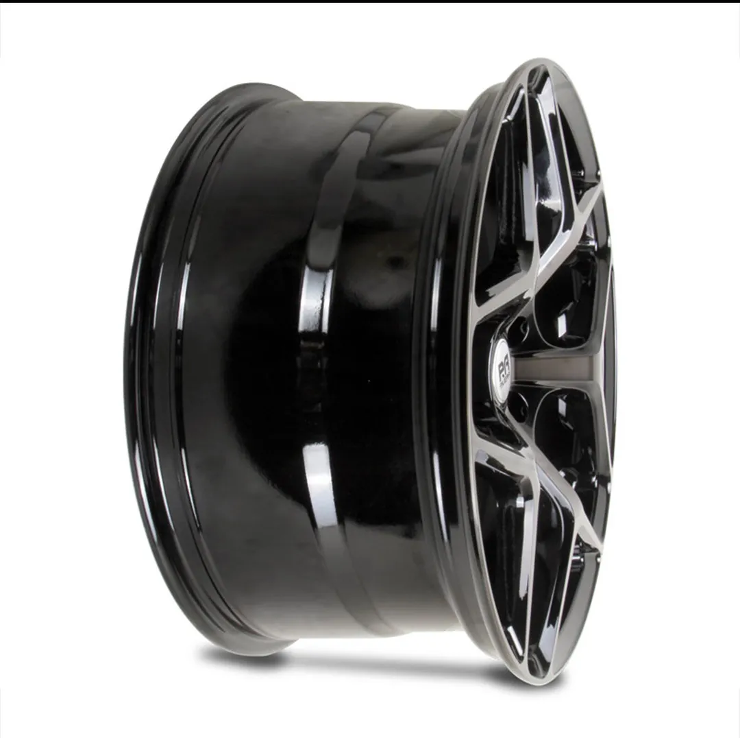 Riviera Victus Light Alloy Wheels