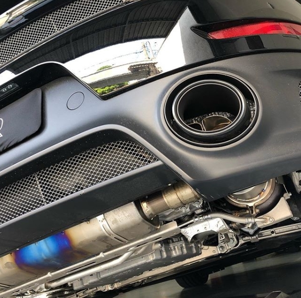 IPE exhaust system for Porsche 911 GT2 RS (991)