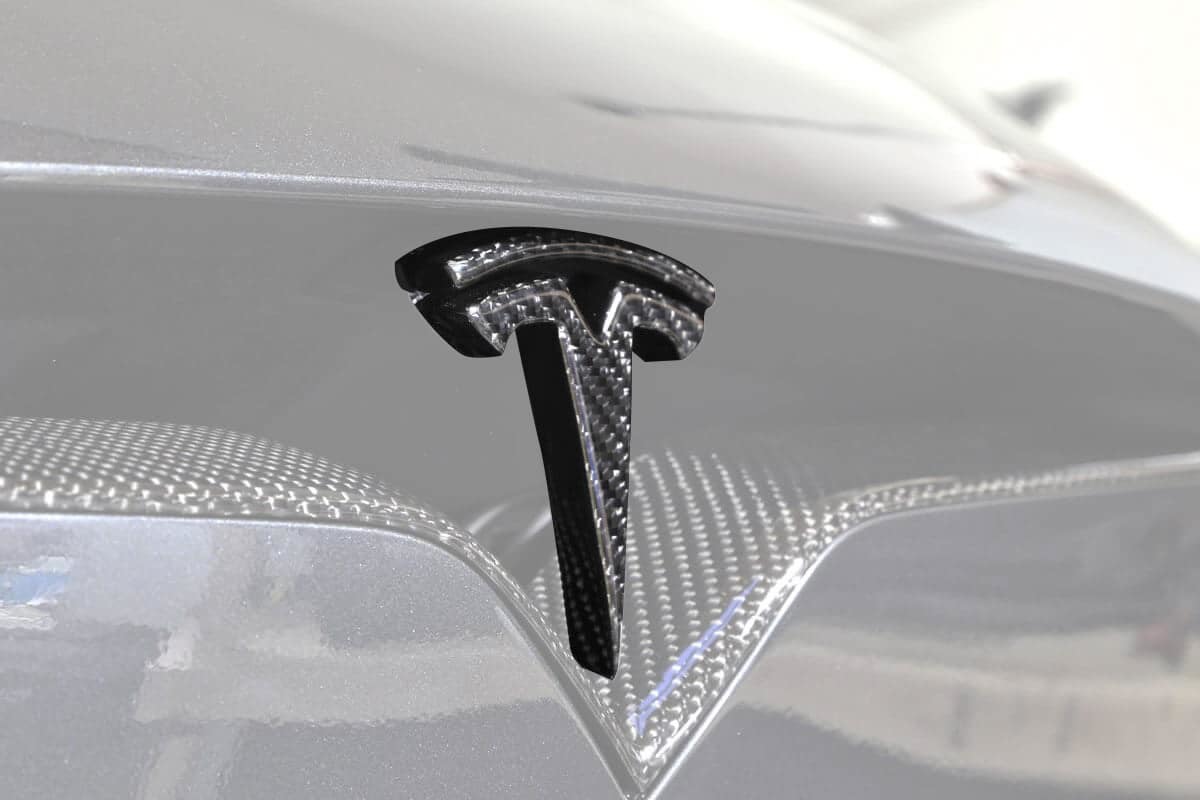 Unplugged Performance “T” Emblem for Tesla Model X new model