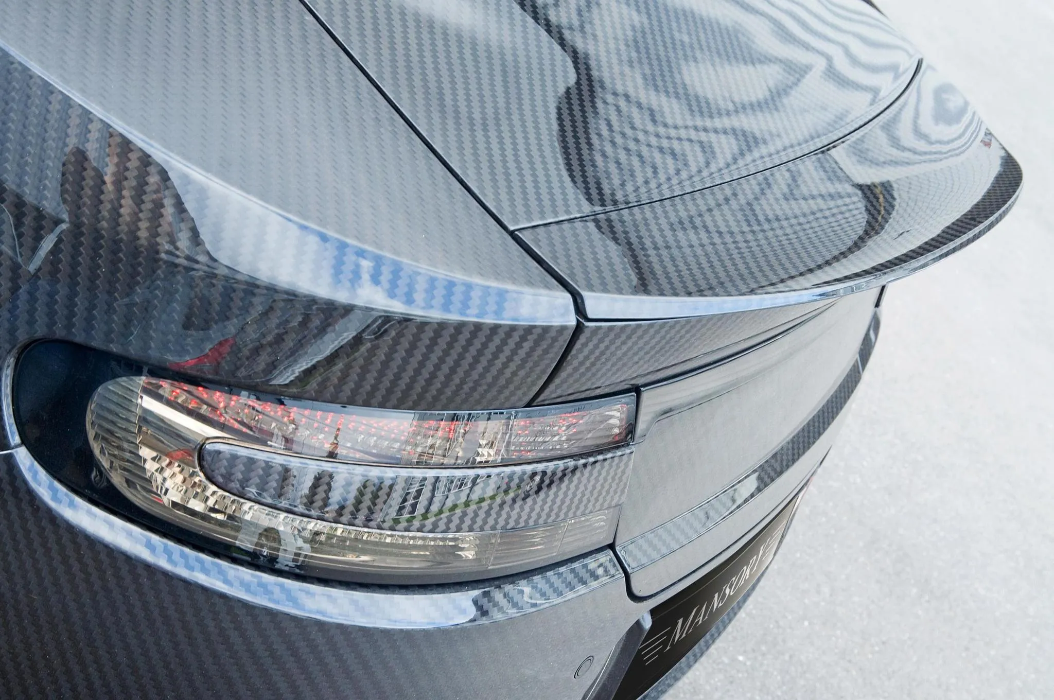 Mansory body kit for Aston Martin DBS/DB9 carbon