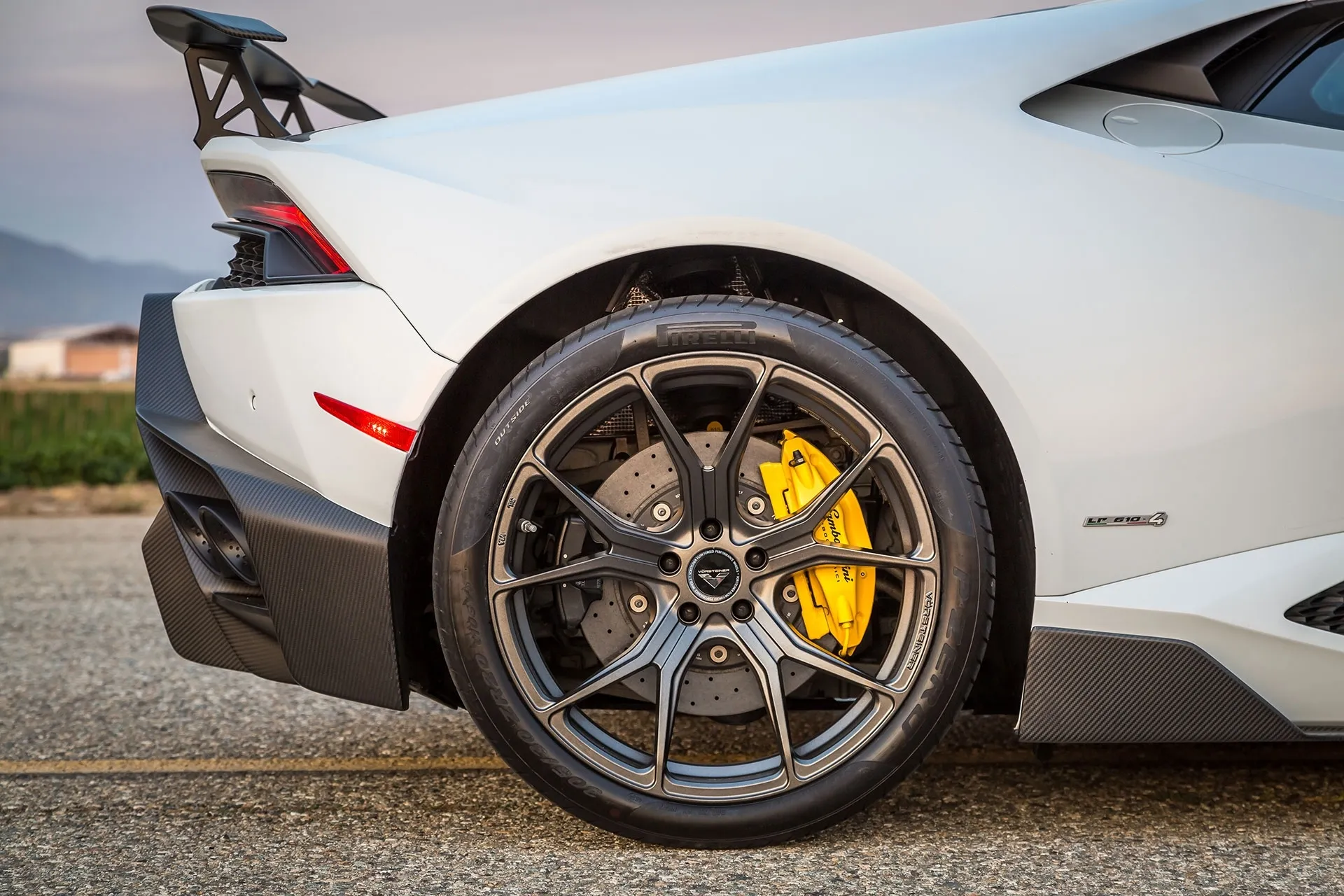 Vorsteiner Nero body kit for Lamborghini Huracan Novara