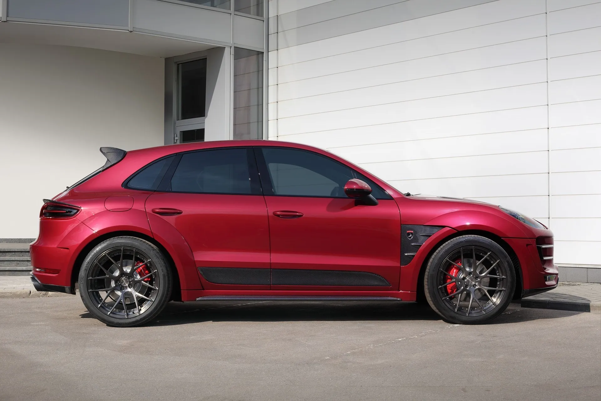 Check our price and buy Topcar Design body kit for Porsche Macan Ursa