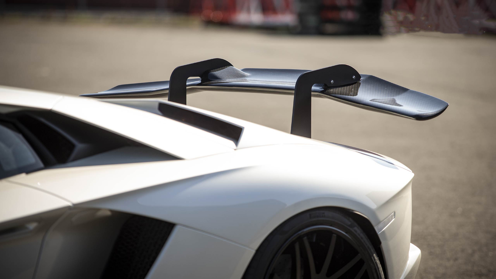Liberty Walk body kit for Lamborghini Aventador S new style