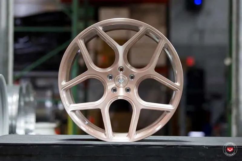 images-products-1-3375-232983855-Wheel_Gallery_CG-205_5a1a97db-1047x698.jpg