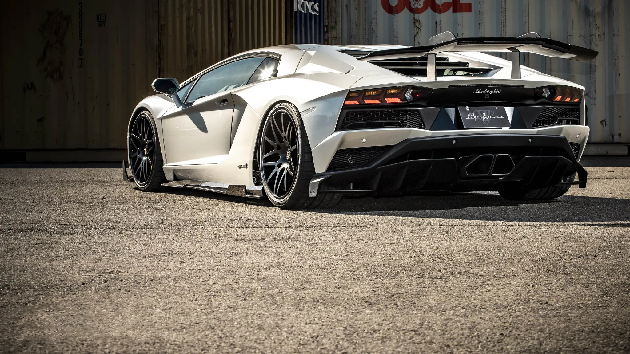 Liberty Walk body kit for Lamborghini Aventador S latest model