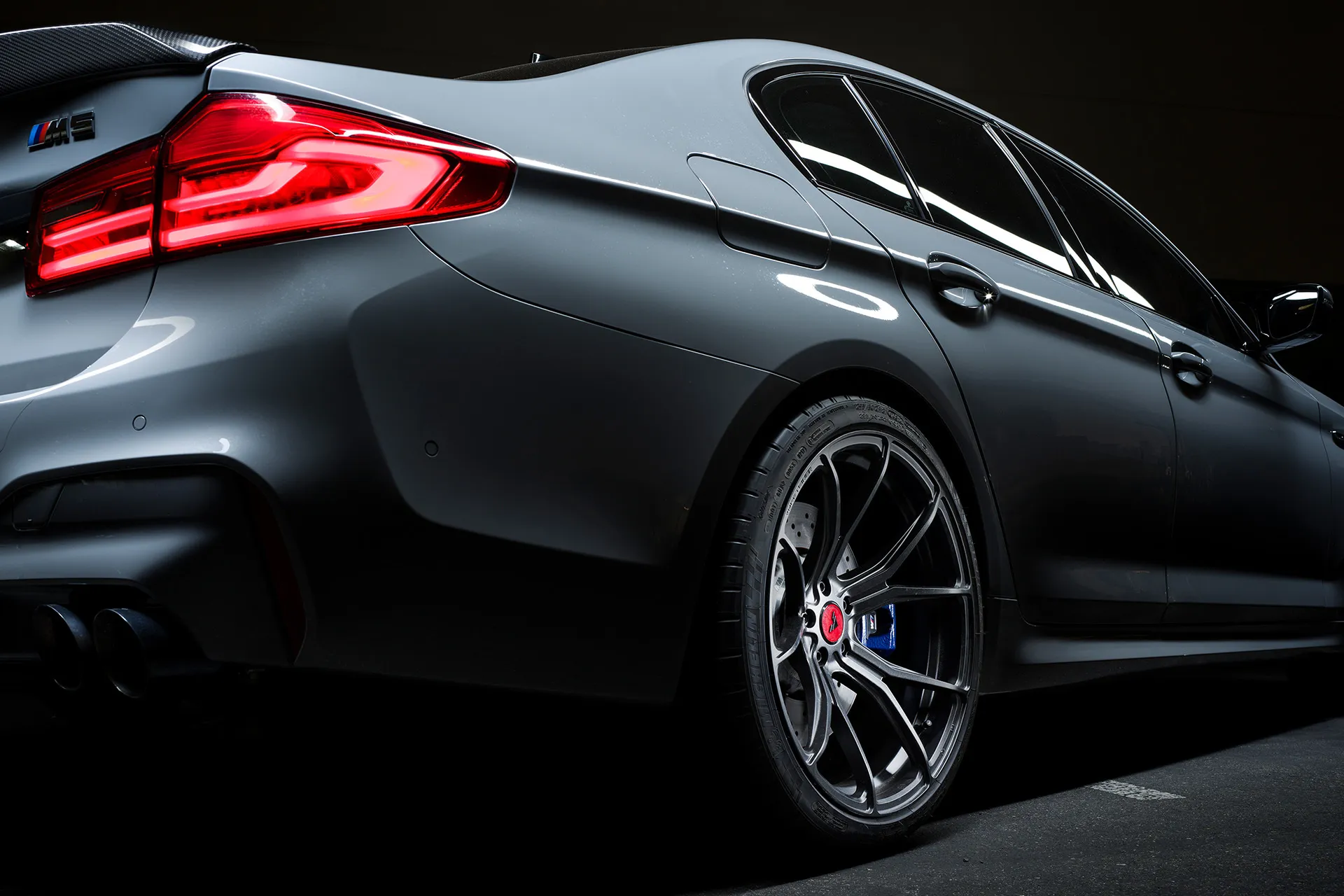 Vorsteiner body kit for BMW M5 F90 carbon fiber
