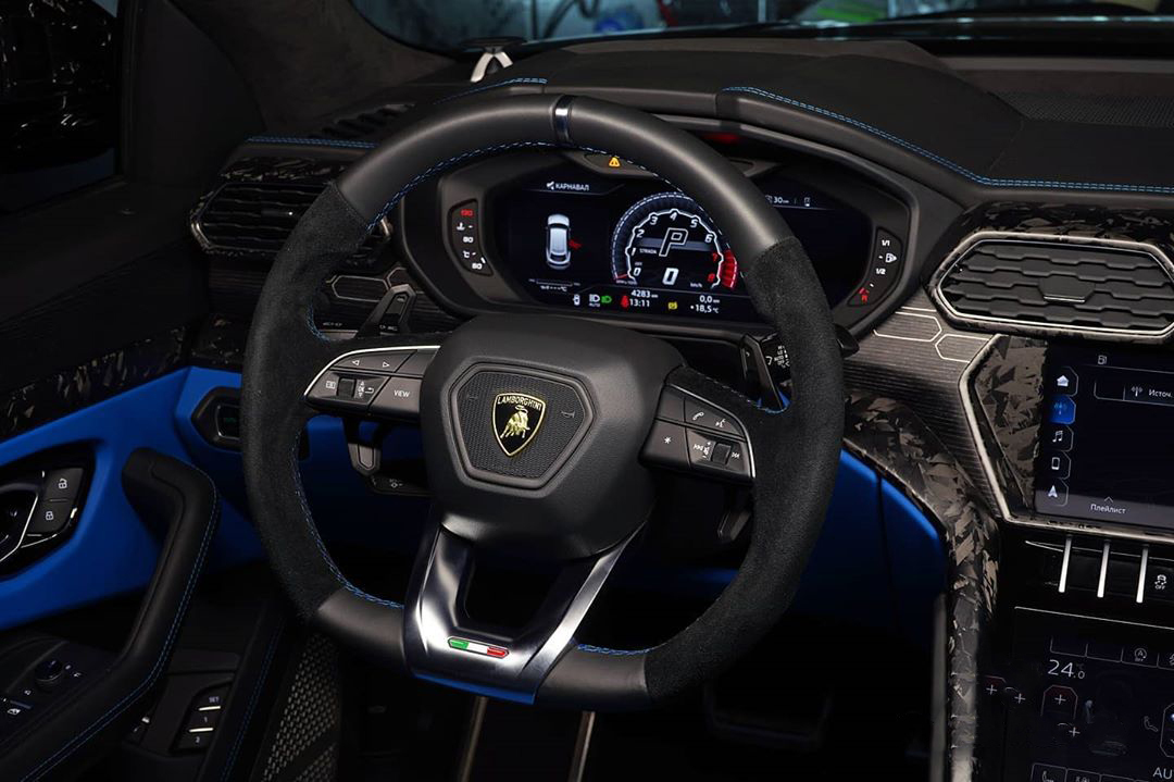 Carbon Fiber Interior Set 1 for Lamborghini Urus Buy with delivery ...