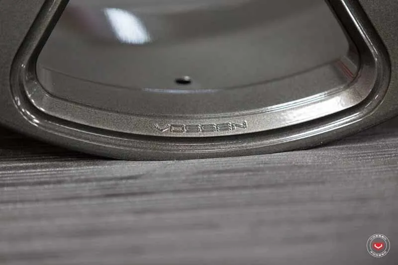 images-products-1-3491-232983971-Vossen-Forged-CG-210-Wheel-C29-Gloss-Charcoal-CG-Series-_-Vossen-Wheels-2018-1001-1047x698.jpg