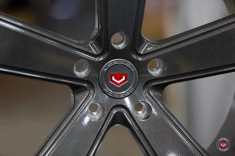 images-products-1-3494-232983974-Vossen-Forged-CG-210-Wheel-C29-Gloss-Charcoal-CG-Series-_-Vossen-Wheels-2018-1003-1047x698.jpg