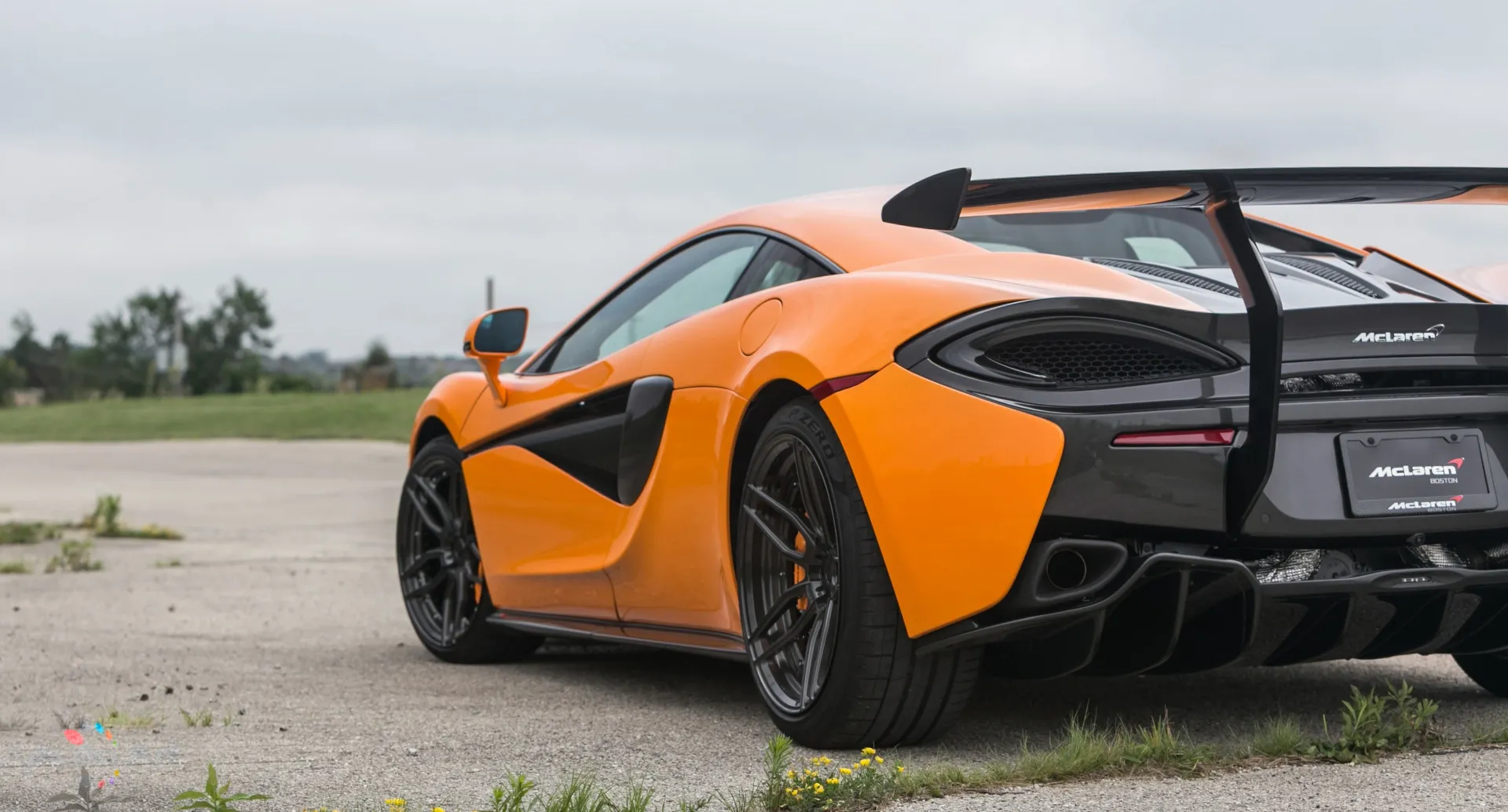 Vorsteiner Nero body kit for McLaren 570S new style