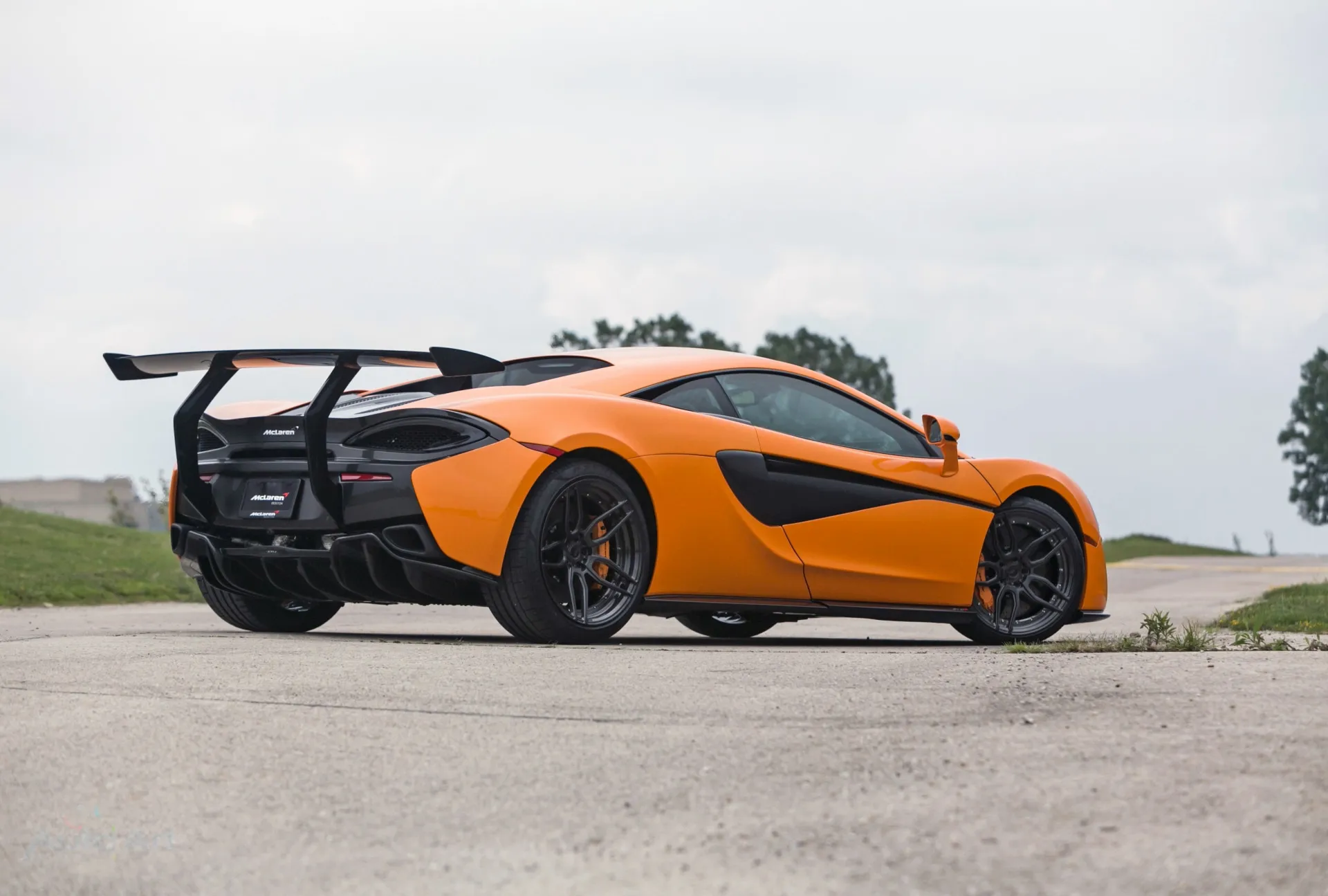 Vorsteiner Nero body kit for McLaren 570S new style