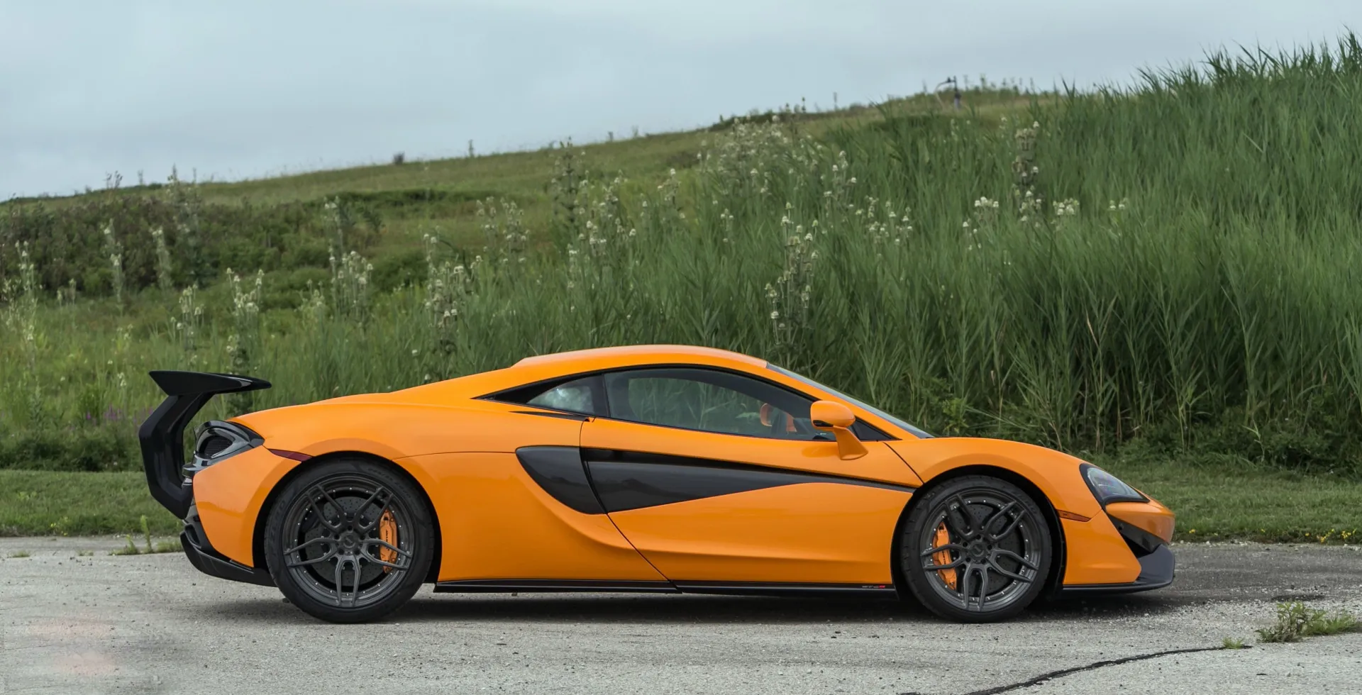 Vorsteiner Nero body kit for McLaren 570S carbon fiber