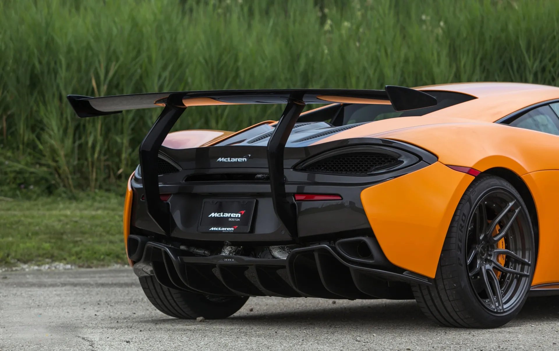 Vorsteiner Nero body kit for McLaren 570S latest model