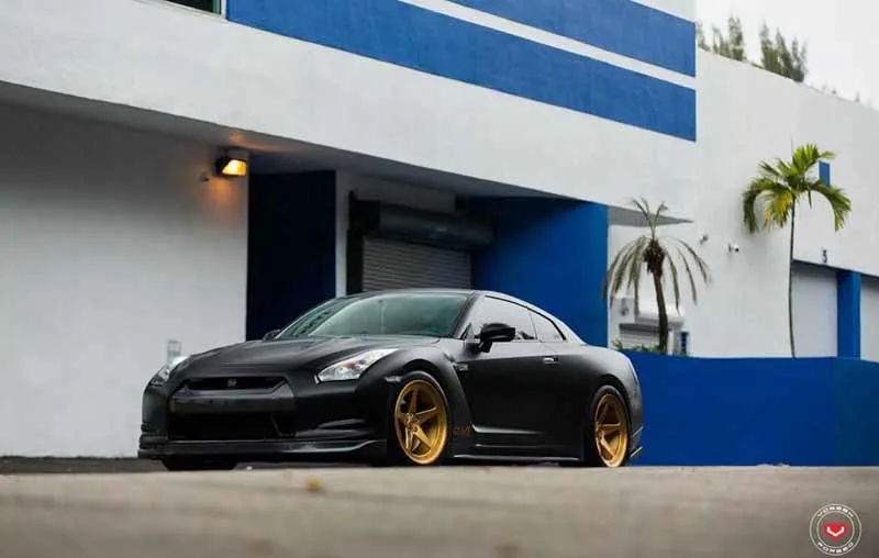 images-products-1-3545-232984025-nissan_gtr_lc-101_84b.jpg