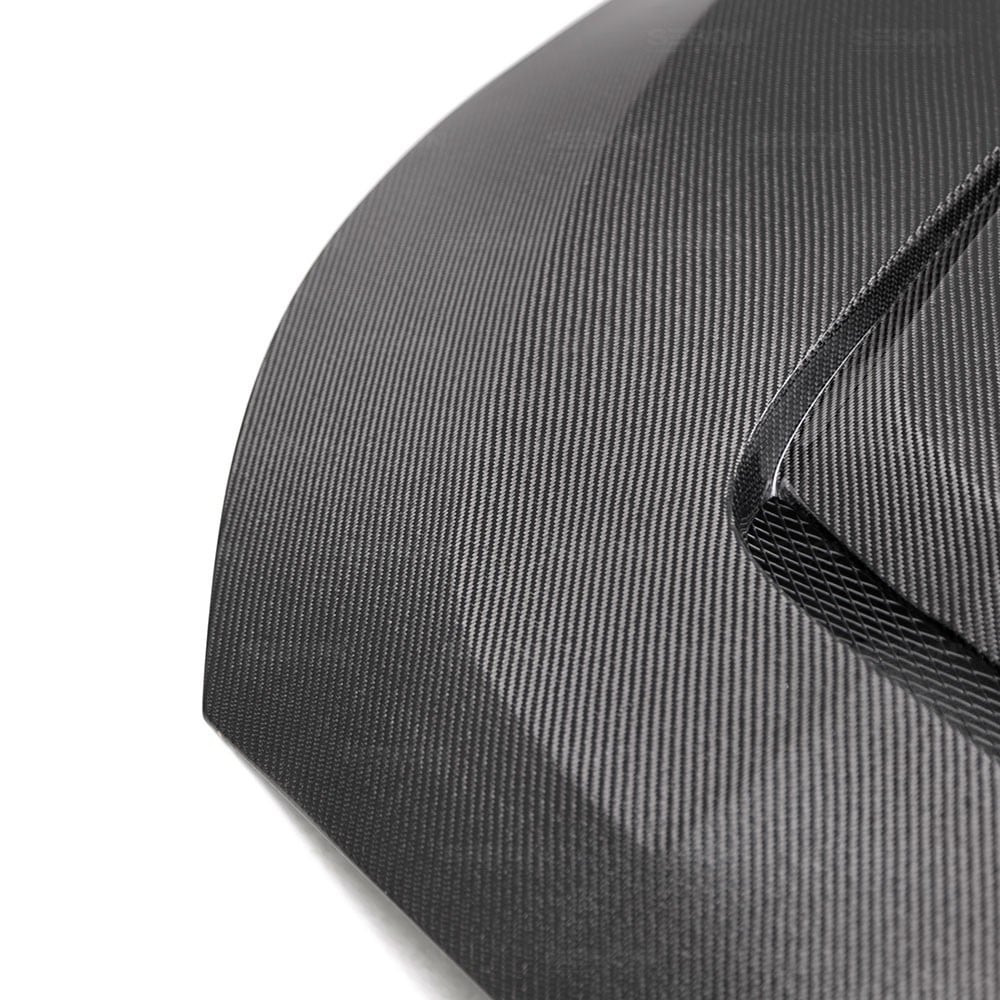 SEIBON VT-STYLE CARBON FIBER HOOD FOR  HYUNDAI VELOSTER / VELOSTER N new style