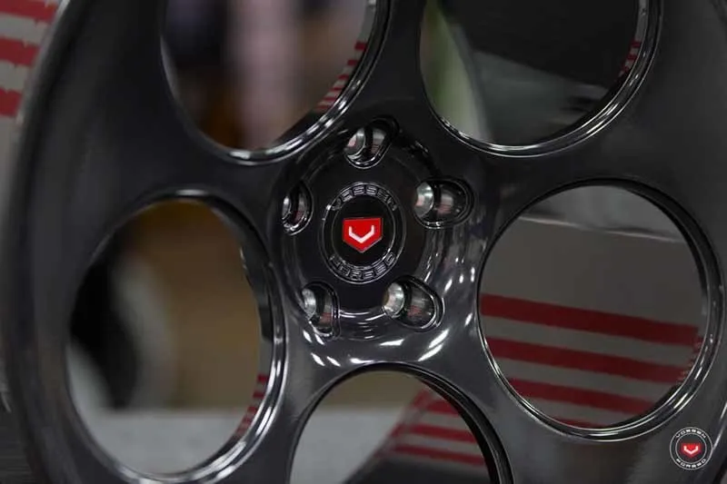 Vossen LC 103 forged wheel — finish detail