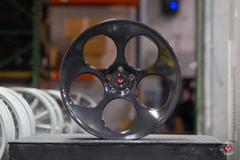 Vossen LC 103 forged wheel — finish detail