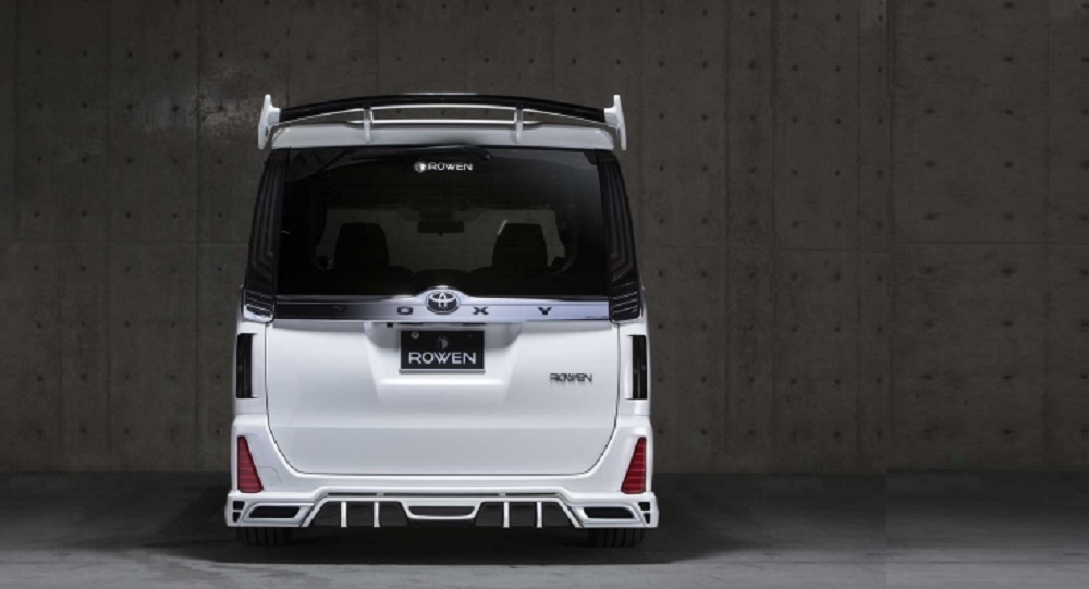 Rowen body kit for Toyota VOXY ZS latest model