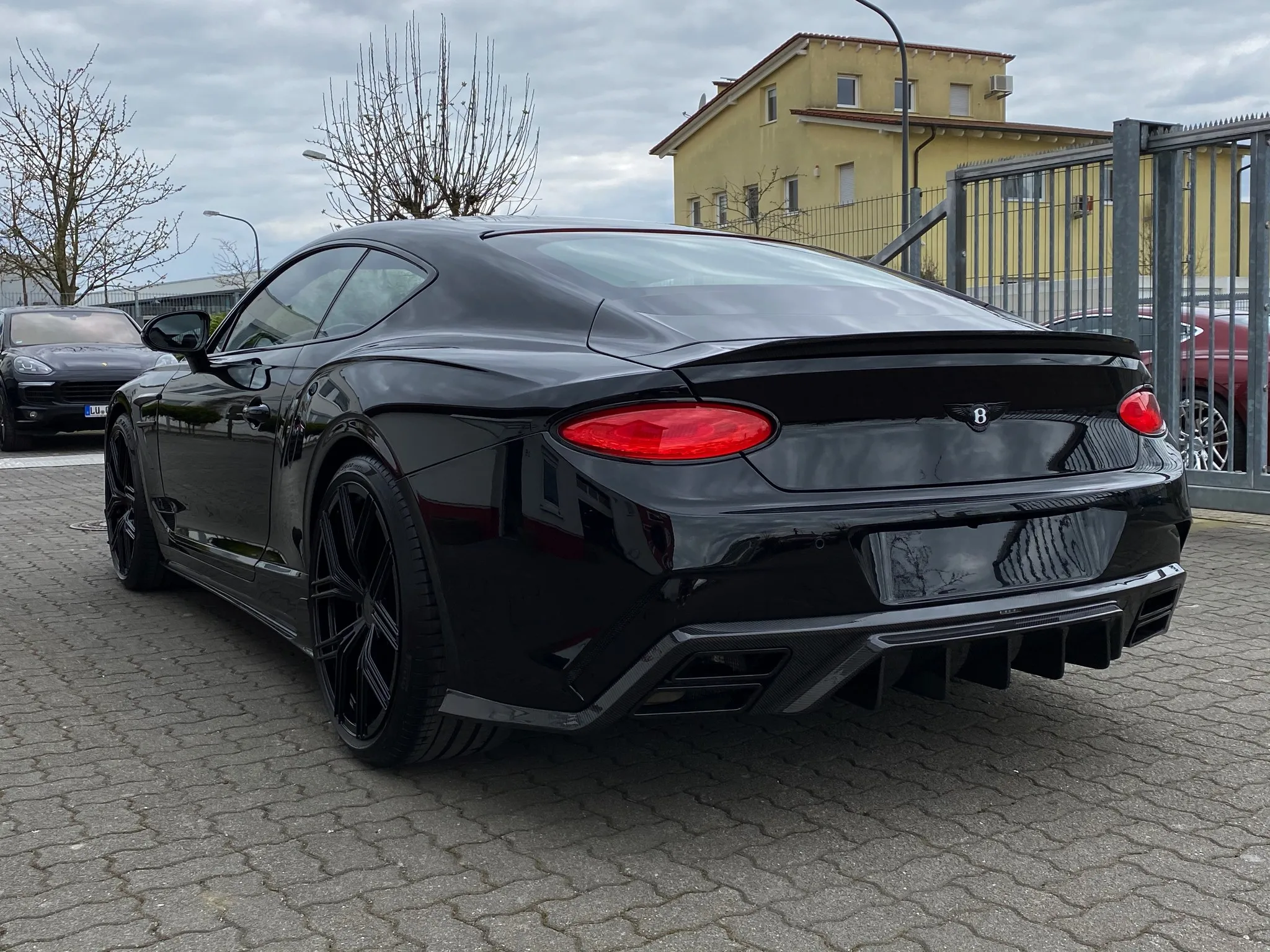 Check price and buy Keyvany Carbon Fiber Body kit set for Bentley Continental GT