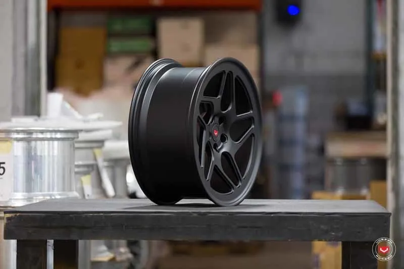 images-products-1-3618-232984098-Vossen-Forged-LC-Series-LC-104T-Satin-Black-59615-_-Vossen-Wheels-2018-1006-1047x698.jpg
