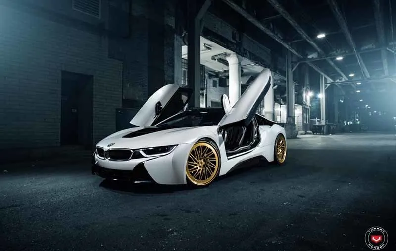 images-products-1-3643-232984123-bmw_i8_lc-105t_c2eea19c.jpg