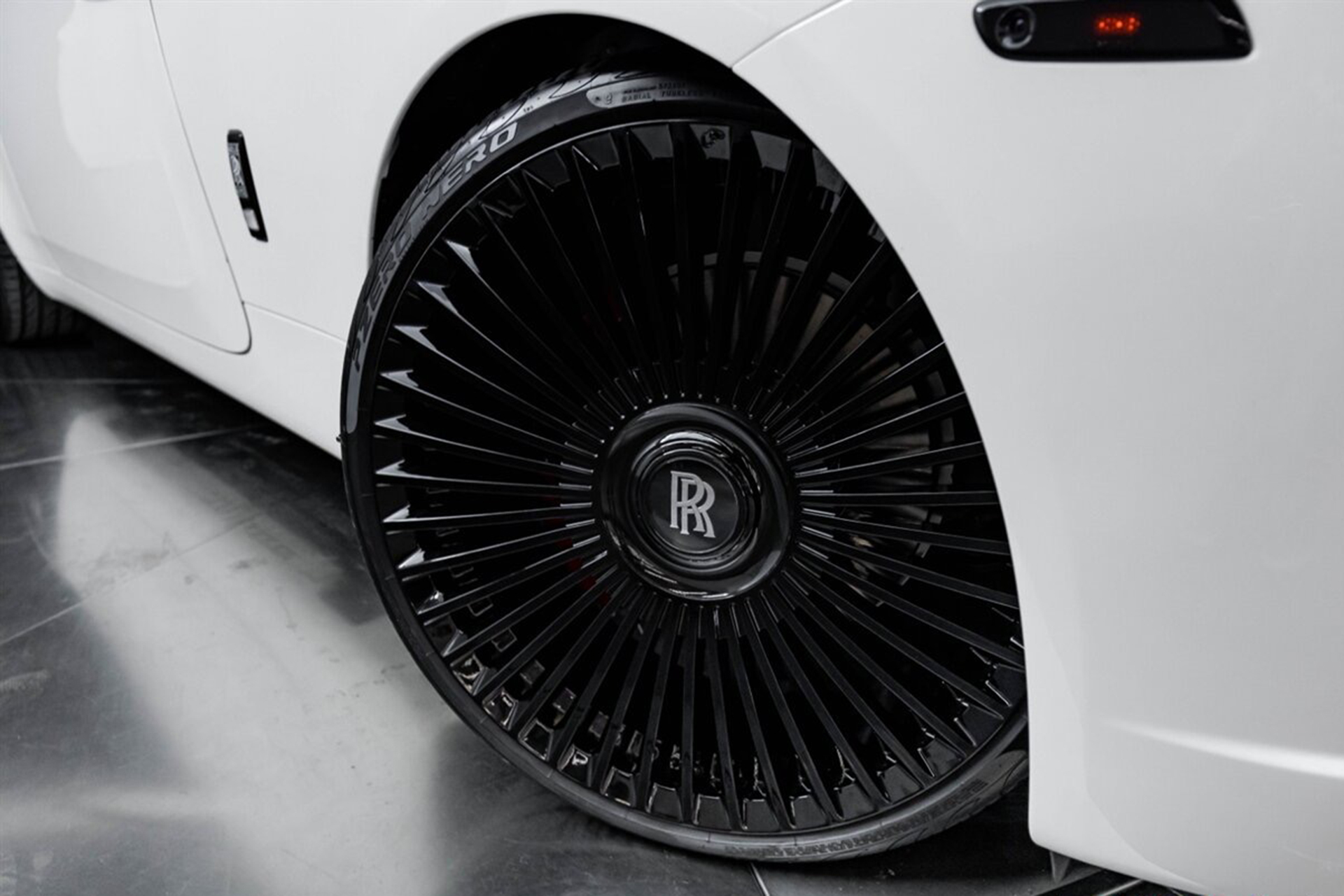 ROLLS ROYCE WRAITH FORGIATO TRIMESTRE-M FORGED WHEELS